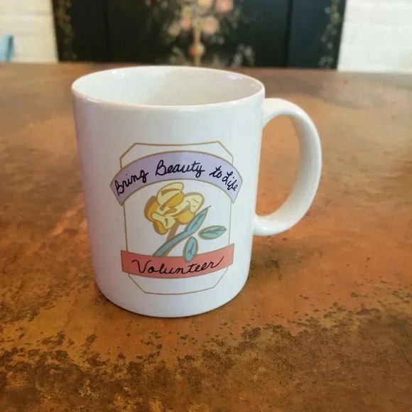 Vintage Rose Mug + White + Yellow - Picture 4 of 5